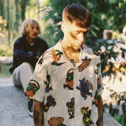 Bob Mollema Shirt - LIGHT BEIGE -Volcom Store A0412513 LBG LIFESTYLE 20 BENOIT RENAUX CREDITS