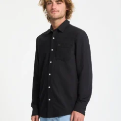 Veeco Oxford Shirt - Black -Volcom Store A0532507 BLK 31