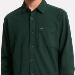 Caden Solid Shirt - Scarab -Volcom Store A0532508 SCB 6