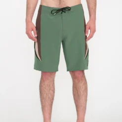 Surf Vitals J Robinson Mod 20" Boardshort - FIR GREEN