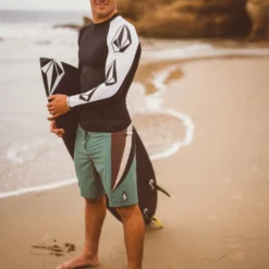 Surf Vitals J Robinson Mod 20" Boardshort - FIR GREEN -Volcom Store A0812404 FIR LIFESTYLE1