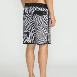 Infuse Scallop Mod 19" Boardshort - White Black 13 Infuse Scallop Mod 19" Boardshort - White Black -Volcom Store A0812502 WHB B