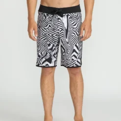 Infuse Scallop Mod 19" Boardshort - White Black