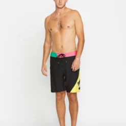 Vee Bee Mod 20" Boardshort - BLACK 17 Vee Bee Mod 20" Boardshort - BLACK -Volcom Store A0812505 BLK 4