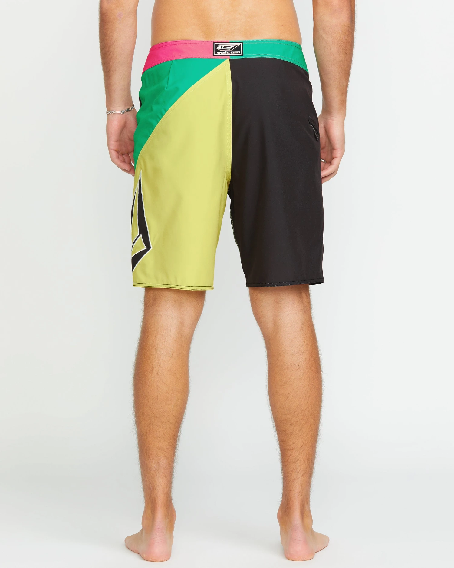 Vee Bee Mod 20" Boardshort - BLACK 4 Vee Bee Mod 20" Boardshort - BLACK - Image 2