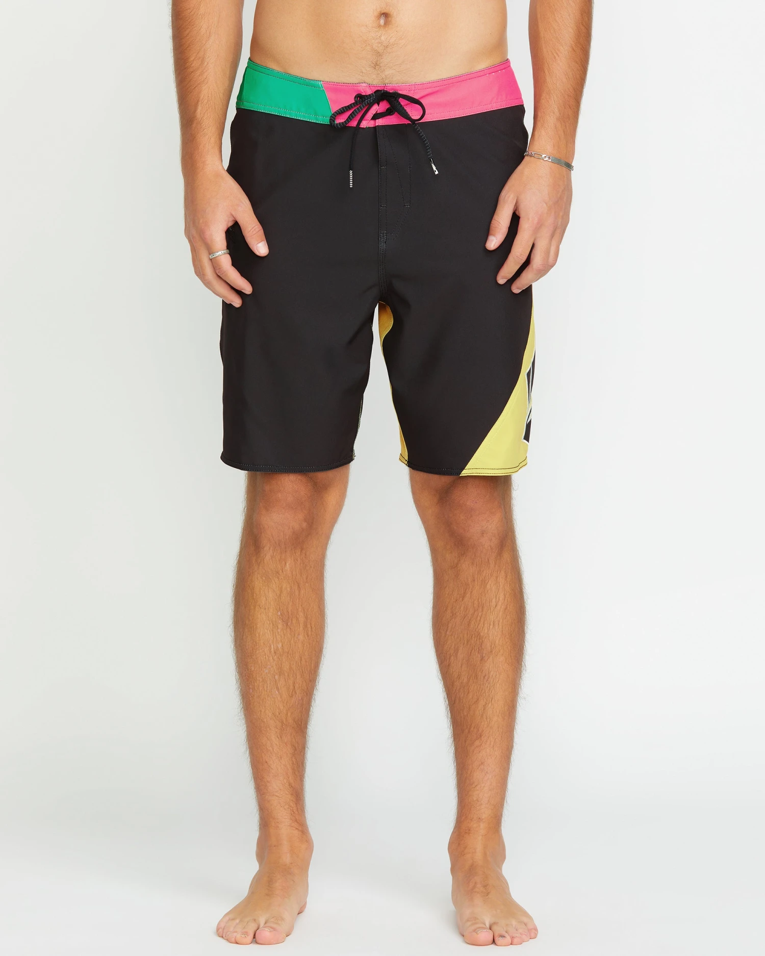 Vee Bee Mod 20" Boardshort - BLACK 3 Vee Bee Mod 20" Boardshort - BLACK
