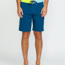 J Robinson Mod 20" Boardhsort - NAVY