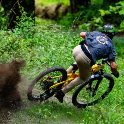 Trail Ripper Trousers - KHAKI 14 Trail Ripper Trousers - KHAKI -Volcom Store A1122300 KHA ACTION 12 BEN WILSON credits