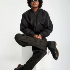 Skullarstone Bomber Jacket - Black 28 Skullarstone Bomber Jacket - Black -Volcom Store A1632505 BLK 11 7f815d93 88df 44c5 8b65 f6c708035bf0