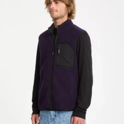 Muzzer Fuzzar Vest - Dark Purple -Volcom Store A1832303 DPL 31