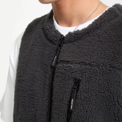 Arch Stone Vest - Asphalt Black 14 Arch Stone Vest - Asphalt Black -Volcom Store A1832501 ASB 3