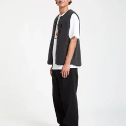 Arch Stone Vest - Asphalt Black 17 Arch Stone Vest - Asphalt Black -Volcom Store A1832501 ASB 30