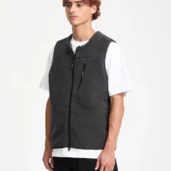 Arch Stone Vest - Asphalt Black 18 Arch Stone Vest - Asphalt Black -Volcom Store A1832501 ASB 31
