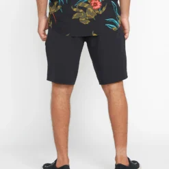 Frickin Cross Shred 20" Hybrid Short - BLACK 17 Frickin Cross Shred 20" Hybrid Short - BLACK -Volcom Store A3212307 BLK 6