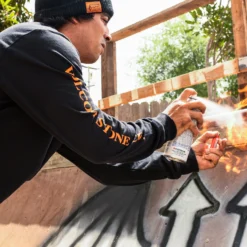 Excavator T-shirt - BLACK 13 Excavator T-shirt - BLACK -Volcom Store A3612502 BLK LIFESTYLE1