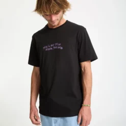 Nunca Pasa T-Shirt - Black -Volcom Store A5232556 BLK 5 154078fb 5a03 4d0d a230 8fc88bc055ff