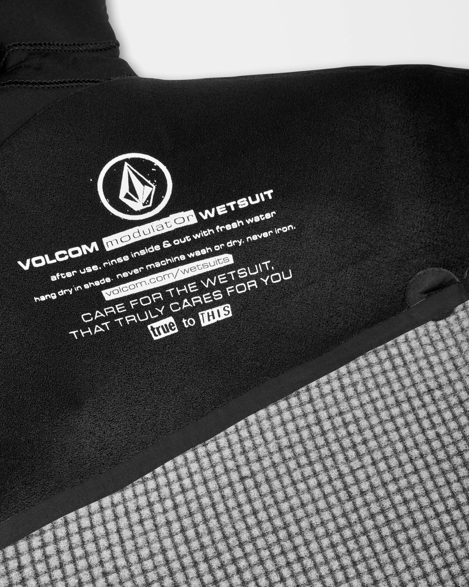 Modulator 4/3Mm Hooded Chest Zip Wetsuit - Black 12 Modulator 4/3Mm Hooded Chest Zip Wetsuit - Black - Image 10