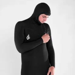 Modulator 5/4/3Mm Hooded Chest Zip Wetsuit - Black -Volcom Store A9532206 BLK 31