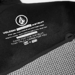 Modulator 5/4/3Mm Hooded Chest Zip Wetsuit - Black -Volcom Store A9532206 BLK 35