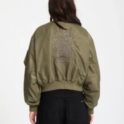 Volcom Store -Volcom Store B1732501 WMS 2