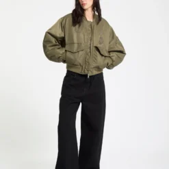 Vaderetro Bomber Jacket - Wintermoss 25 Vaderetro Bomber Jacket - Wintermoss -Volcom Store B1732501 WMS 8