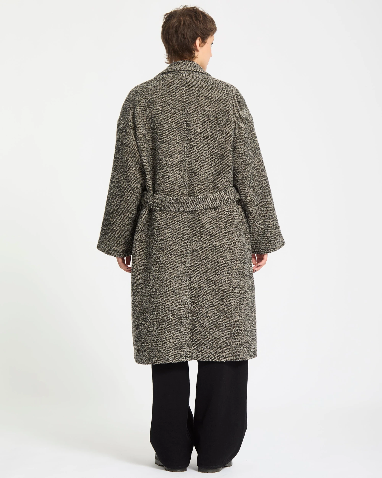 Eastcoat Coat - Black White 4 Eastcoat Coat - Black White - Image 2