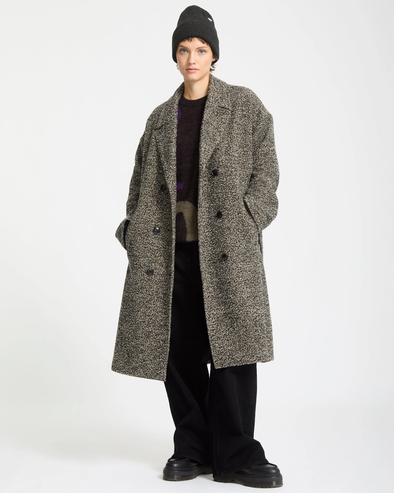 Eastcoat Coat - Black White 13 Eastcoat Coat - Black White - Image 11