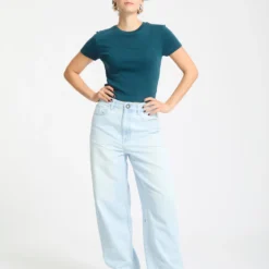 Volcomstone Tight Crop T-Shirt - Emerald Green -Volcom Store B3512510 EMG 31