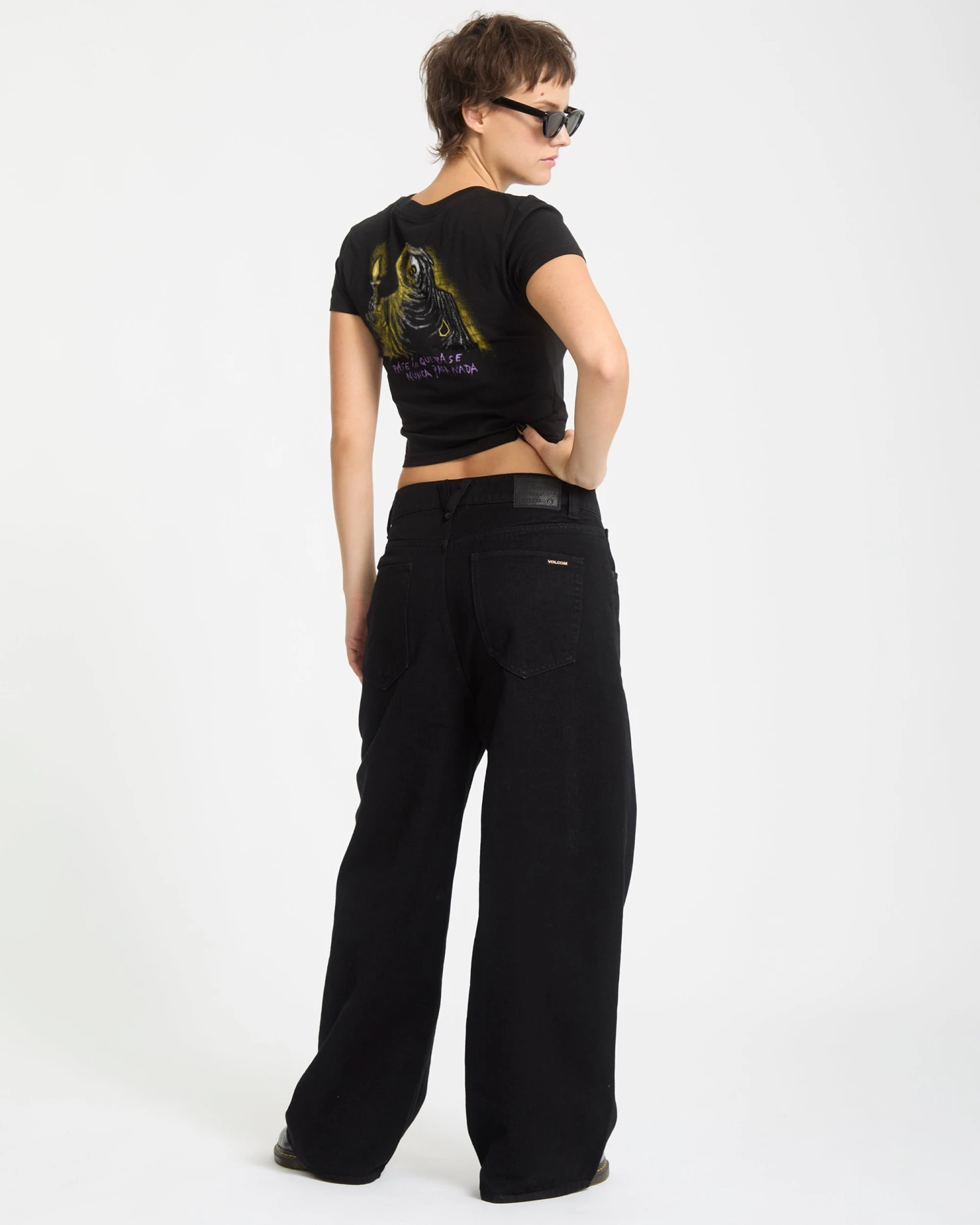 Moove On T-Shirt - Black 10 Moove On T-Shirt - Black - Image 8