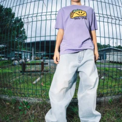 Chillow Jeans - Desert Dirt Indigo - (KIDS) -Volcom Store C1932500 DDN LIFESTYLE3 scaled