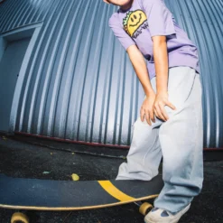 Chillow Jeans - Desert Dirt Indigo - (KIDS) -Volcom Store C3532500 PPA LIFESTYLE4 scaled