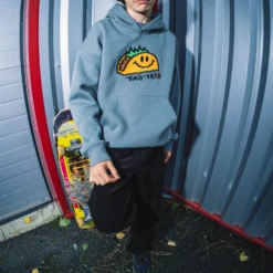 Voltaco Hoodie - Blue Wash - (KIDS) -Volcom Store C4132504 BWS LIFESTYLE8 scaled